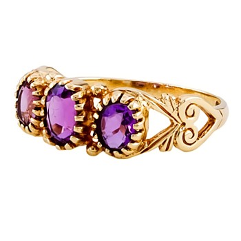 9ct gold Amethyst 3 stone Ring size M